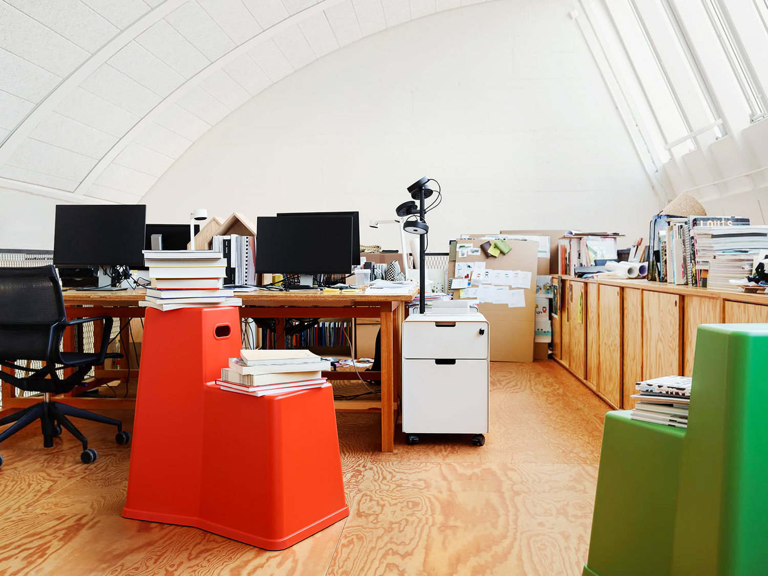 乐竞平台 - 坐具|吧椅/凳子|办公家具|设计师家具|Stool-Tool